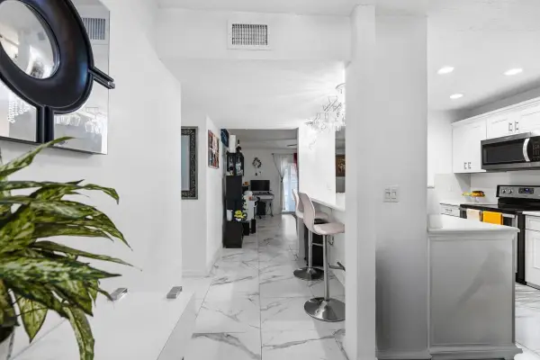 10762 La Placida Drive #7-107, Coral Springs, FL 33065