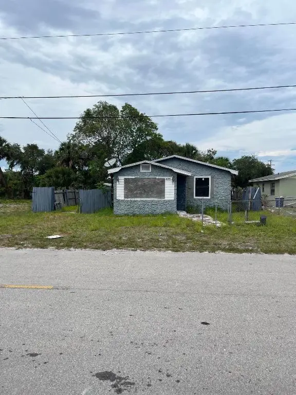 1204 Avenue K Avenue, Fort Pierce, FL 34950 - Image #3