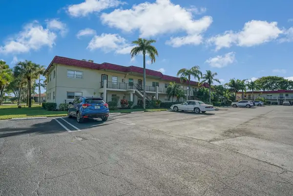 6 Abbey Lane #201, Delray Beach, FL 33446