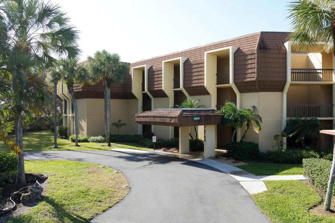 5188 Woodland Lakes Drive #337, Palm Beach Gardens, FL 33418 - Image #1