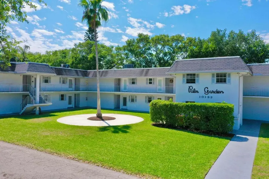 10193 N Military Drive #203, Palm Beach Gardens, FL 33410 - Image #2