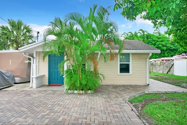 5271 Wallis Road, West Palm Beach, FL 33415