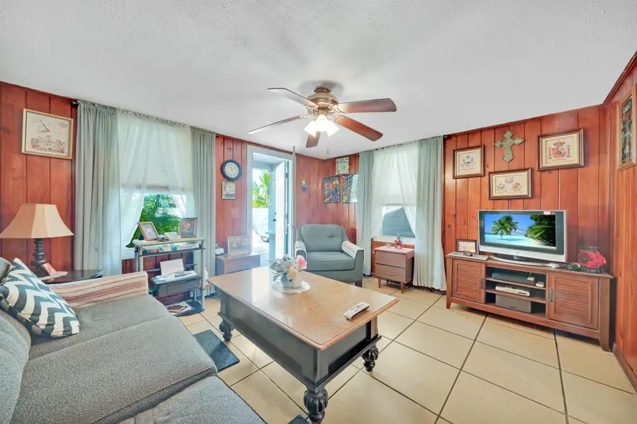 5271 Wallis Road, West Palm Beach, FL 33415 - Image #3