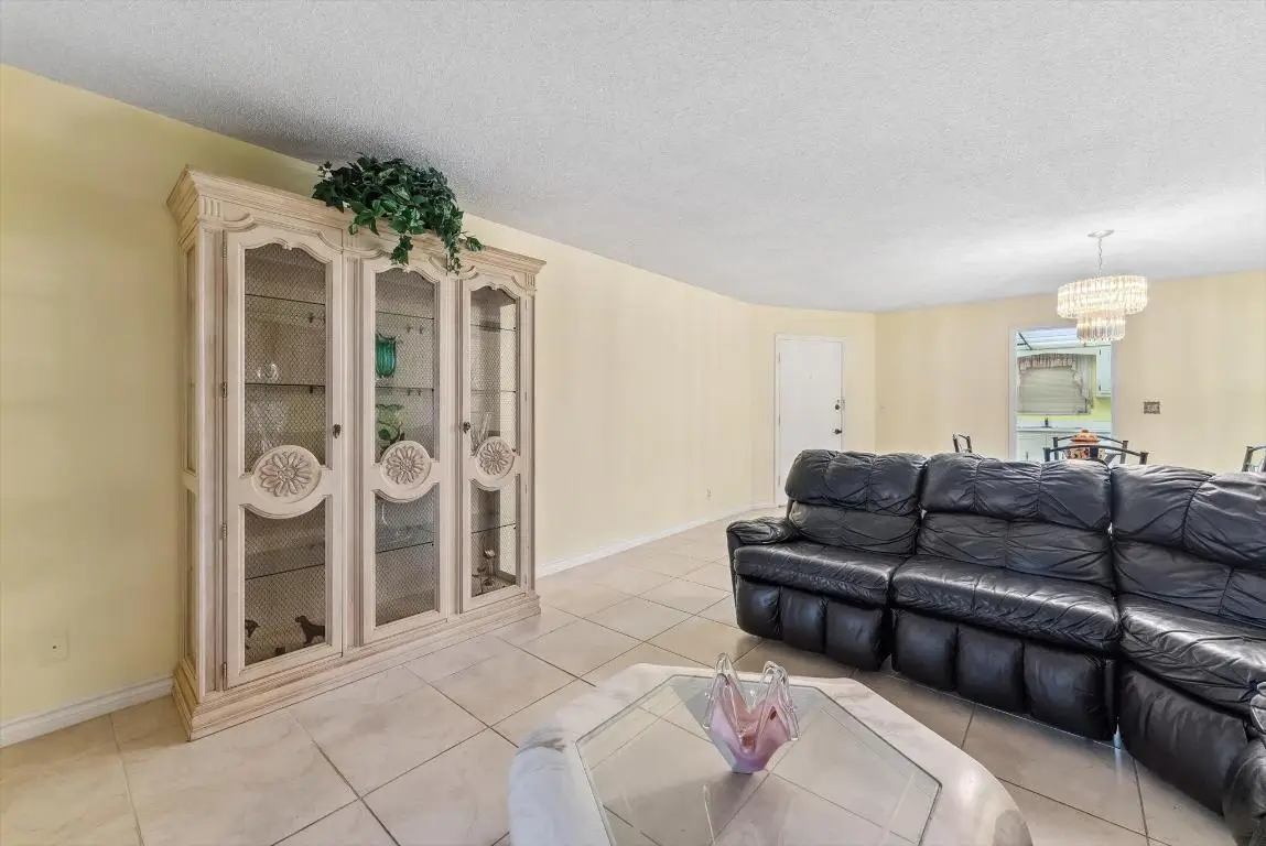 10821 N Military Trail #19, Palm Beach Gardens, FL 33410 - Image #1