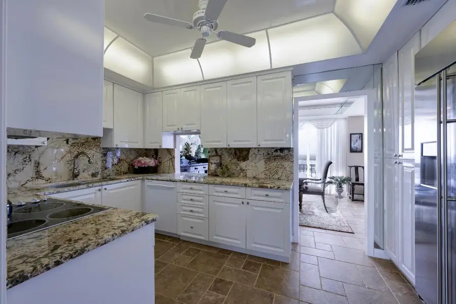 108 Lakeshore Drive #T-38, North Palm Beach, FL 33408 - Image #3