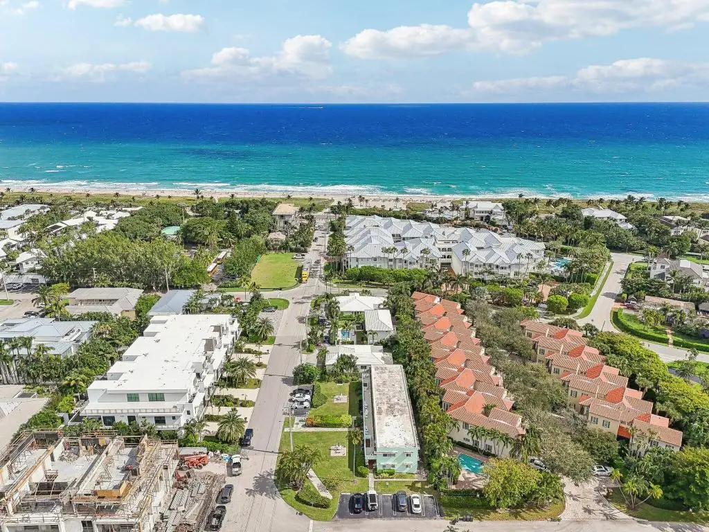 1006 Casuarina Road #11, Delray Beach, FL 33483 - Image #1
