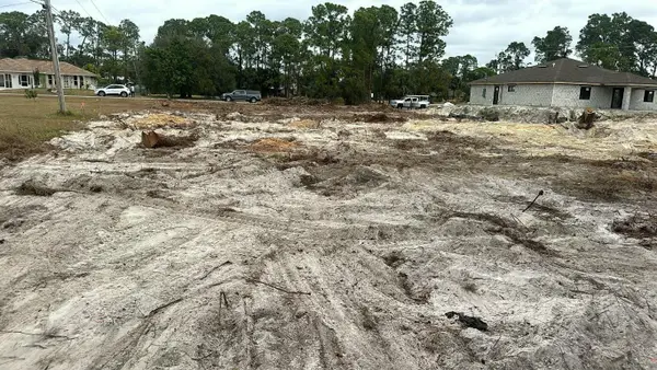 2704 Leeland Heights Boulevard Boulevard, Lehigh Acres, FL 33936