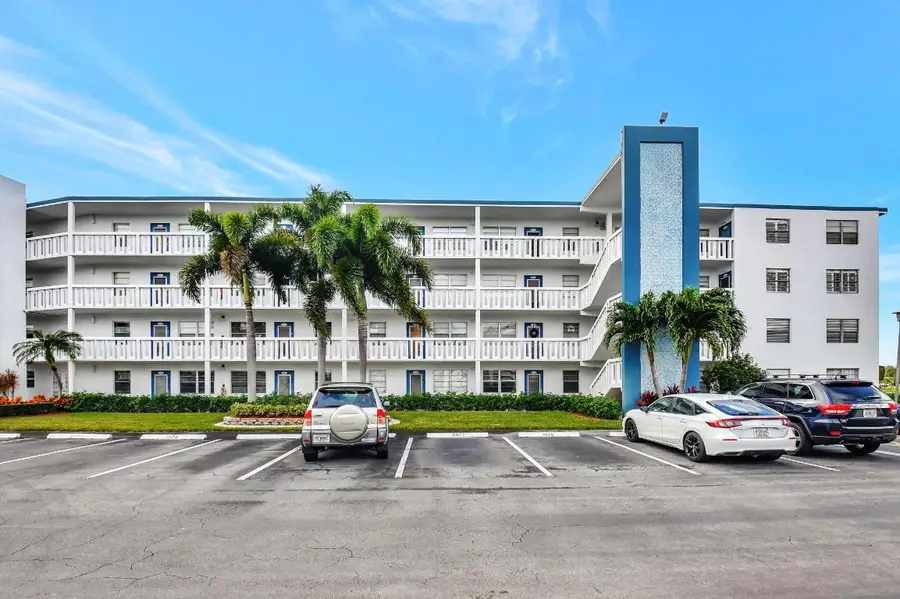 2074 Exeter E #2074 E, Boca Raton, FL 33434 - Image #2
