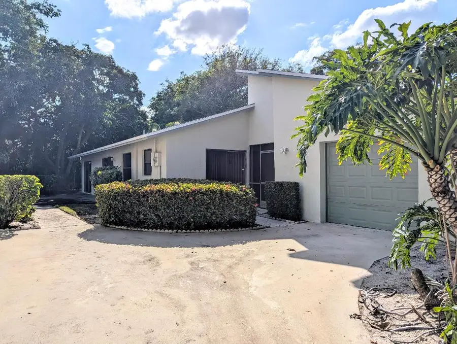 2454 NW 9th Street, Delray Beach, FL 33445 - Image #2
