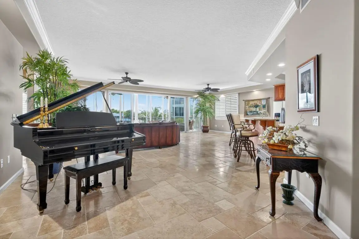 1160 SW Chapman Way #204, Palm City, FL 34990 - Image #1