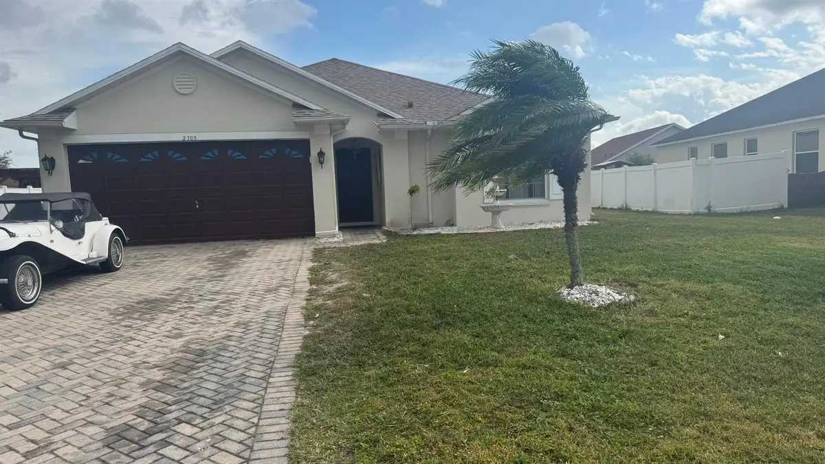 2705 Eagle Glen Circle, Kissimmee, FL 34746 - Image #1