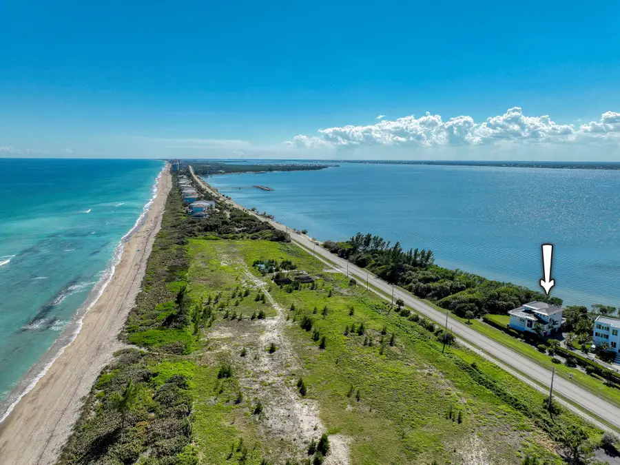 7683 Pelican Pointe Drive, Jensen Beach, FL 34957 - Image #3