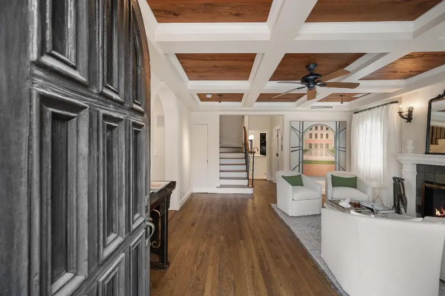 2411 Aravale Road, West Palm Beach, FL 33401 - Image #2