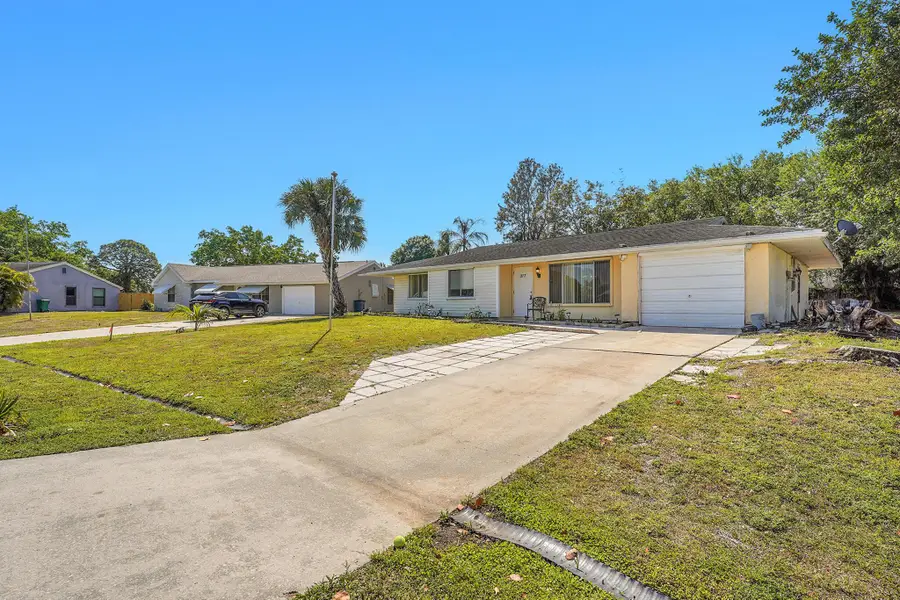 277 SW Kimball Circle, Port Saint Lucie, FL 34953 - Image #3