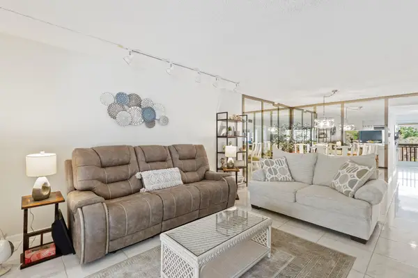 5380 Cedar Lake Drive #304, Boynton Beach, FL 33437