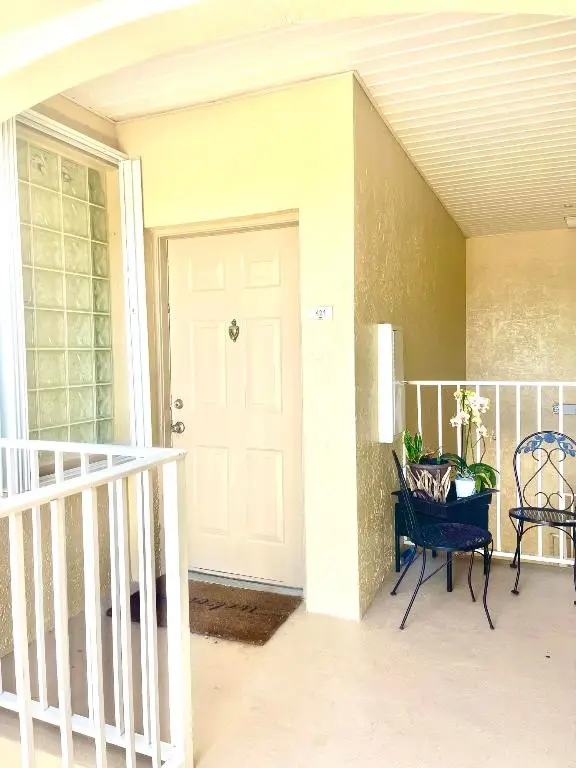 2080 Greenview Shores Boulevard #421, Wellington, FL 33414