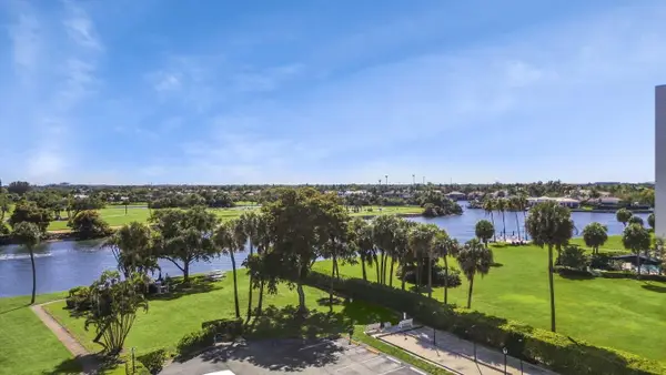336 Golfview Road #406, North Palm Beach, FL 33408