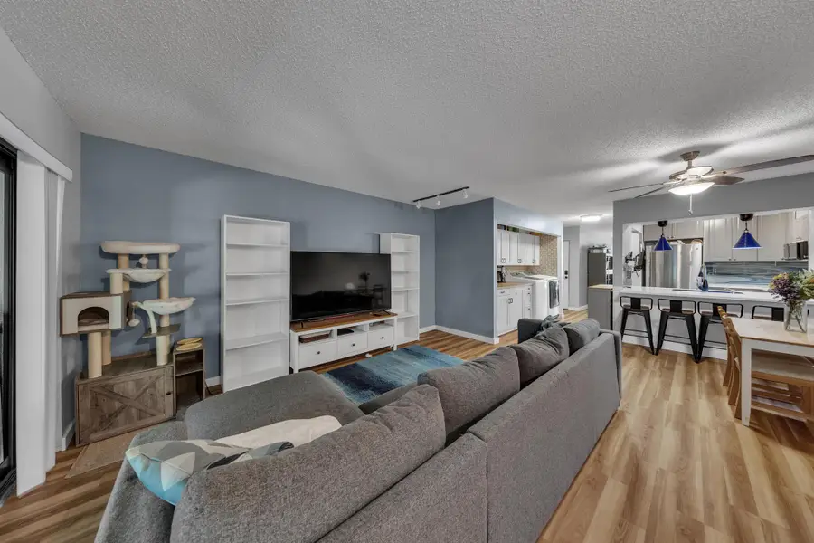 301 N Pine Island Road #101, Plantation, FL 33324 - Image #3