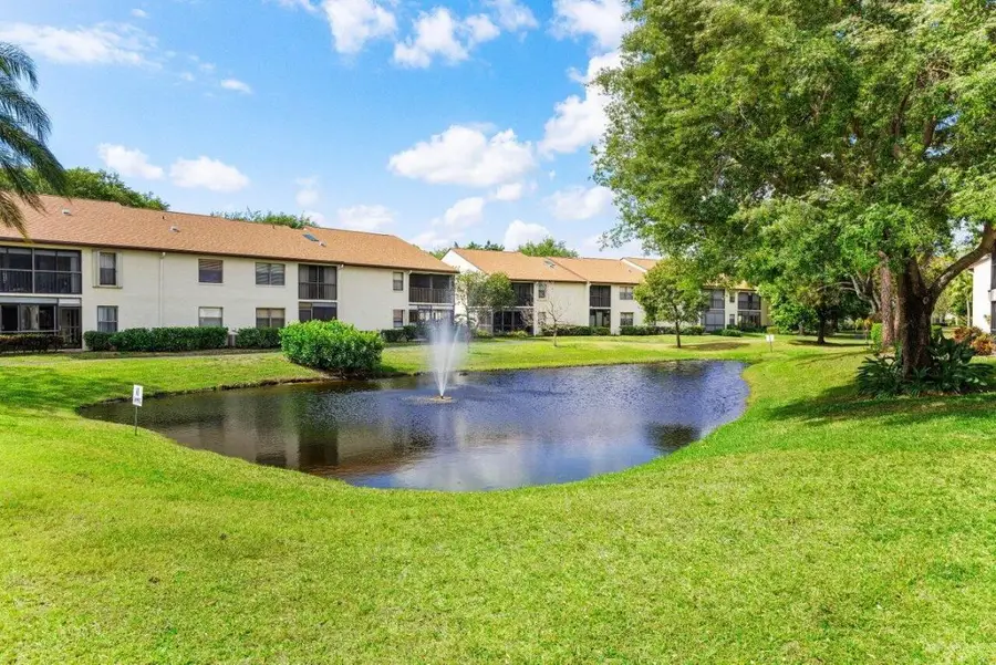 3362 Lucerne Park Drive #421, Greenacres, FL 33467 - Image #2