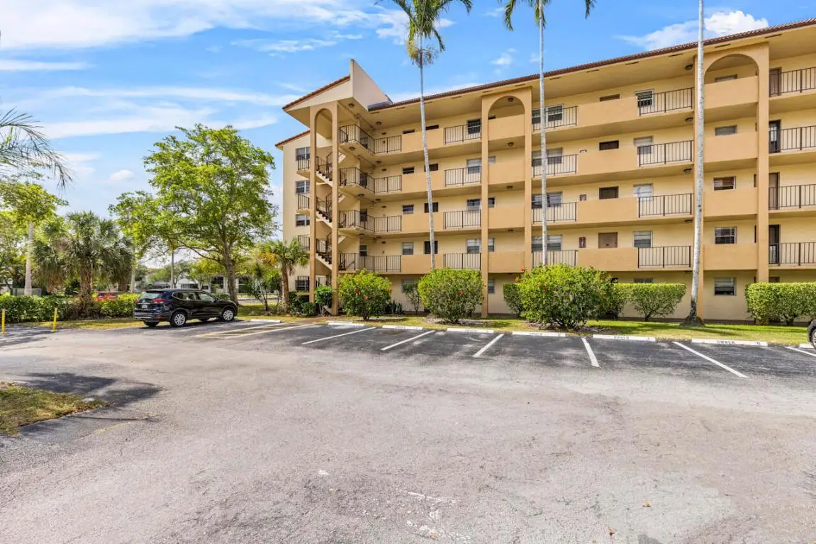 3905 N Nob Hill Road #300, Sunrise, FL 33351 - Image #1