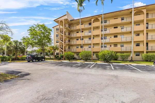 3905 N Nob Hill Road #300, Sunrise, FL 33351