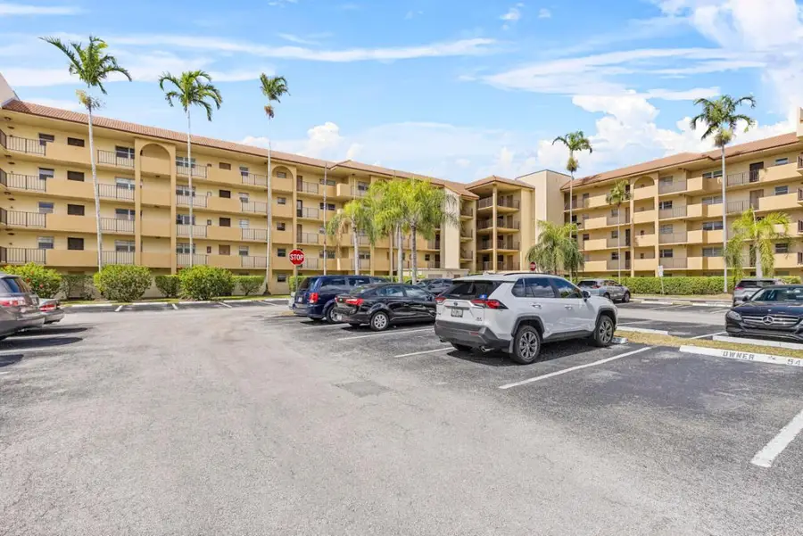 3905 N Nob Hill Road #300, Sunrise, FL 33351 - Image #2