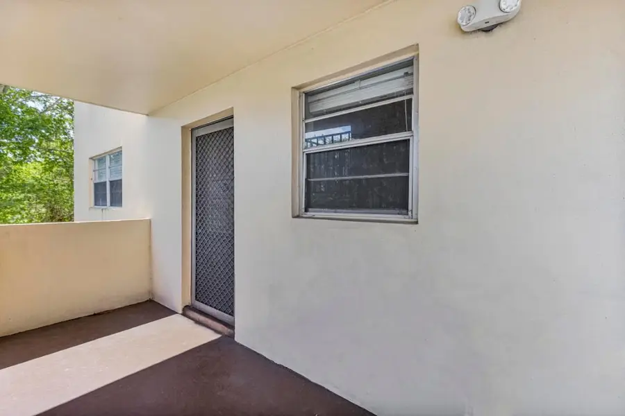 3905 N Nob Hill Road #300, Sunrise, FL 33351 - Image #3