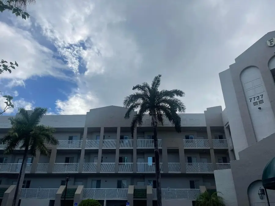 7727 Southampton Terrace #305, Tamarac, FL 33321 - Image #3