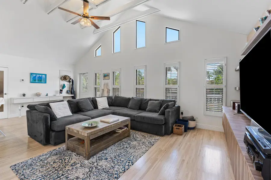 638 NE 8th Avenue, Boynton Beach, FL 33435 - Image #2