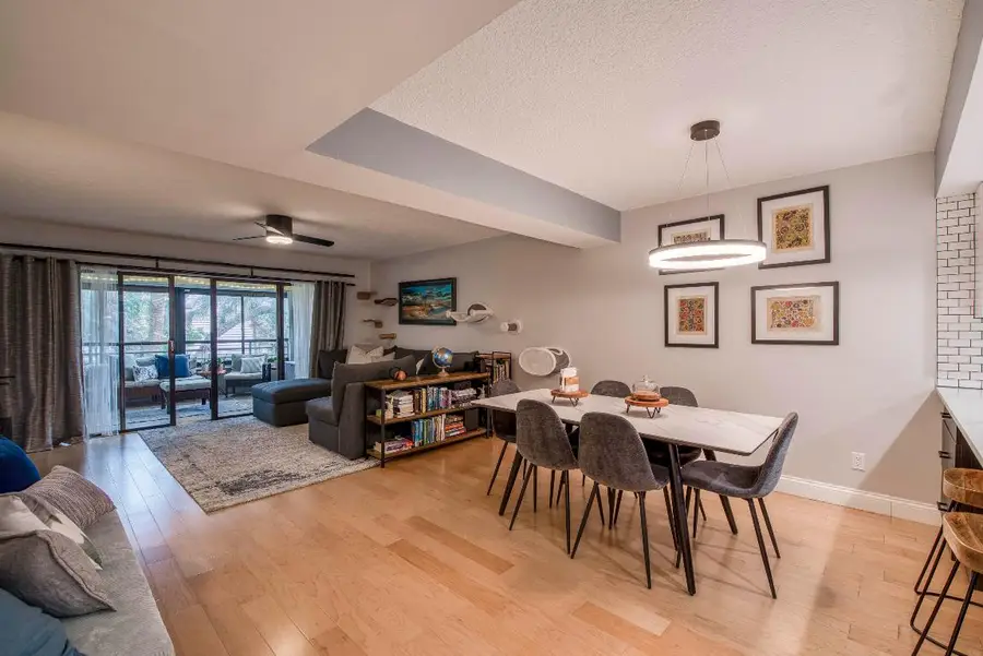 325 Oak Harbour Drive, Juno Beach, FL 33408 - Image #2