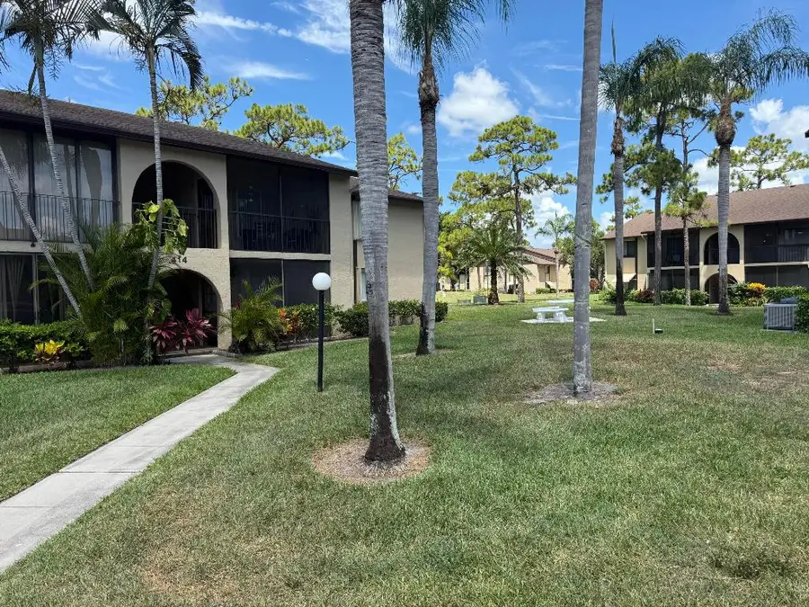 414 Pine Glen Lane #B-1, Greenacres, FL 33463 - Image #2