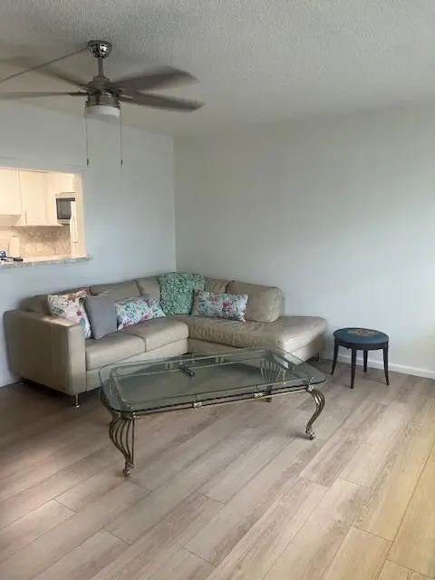 90 Mansfield C, Boca Raton, FL 33434 - Image #3