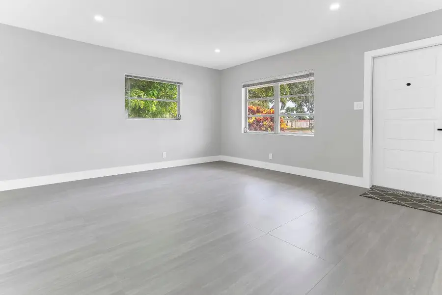 7609 NW 70 Avenue, Tamarac, FL 33321 - Image #3