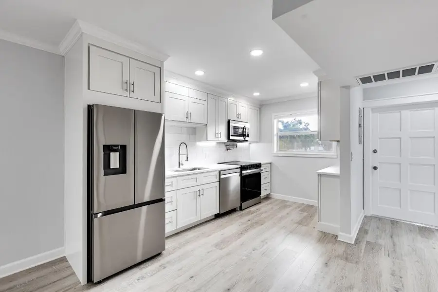 28 Yacht Club Drive #207, North Palm Beach, FL 33408 - Image #3