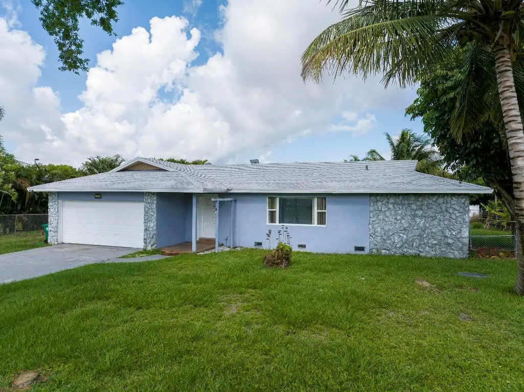 106 NW Broadview Street, Port Saint Lucie, FL 34983 - Image #1