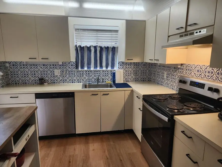 4820 Lucerne Lakes Boulevard #106, Lake Worth, FL 33467 - Image #2