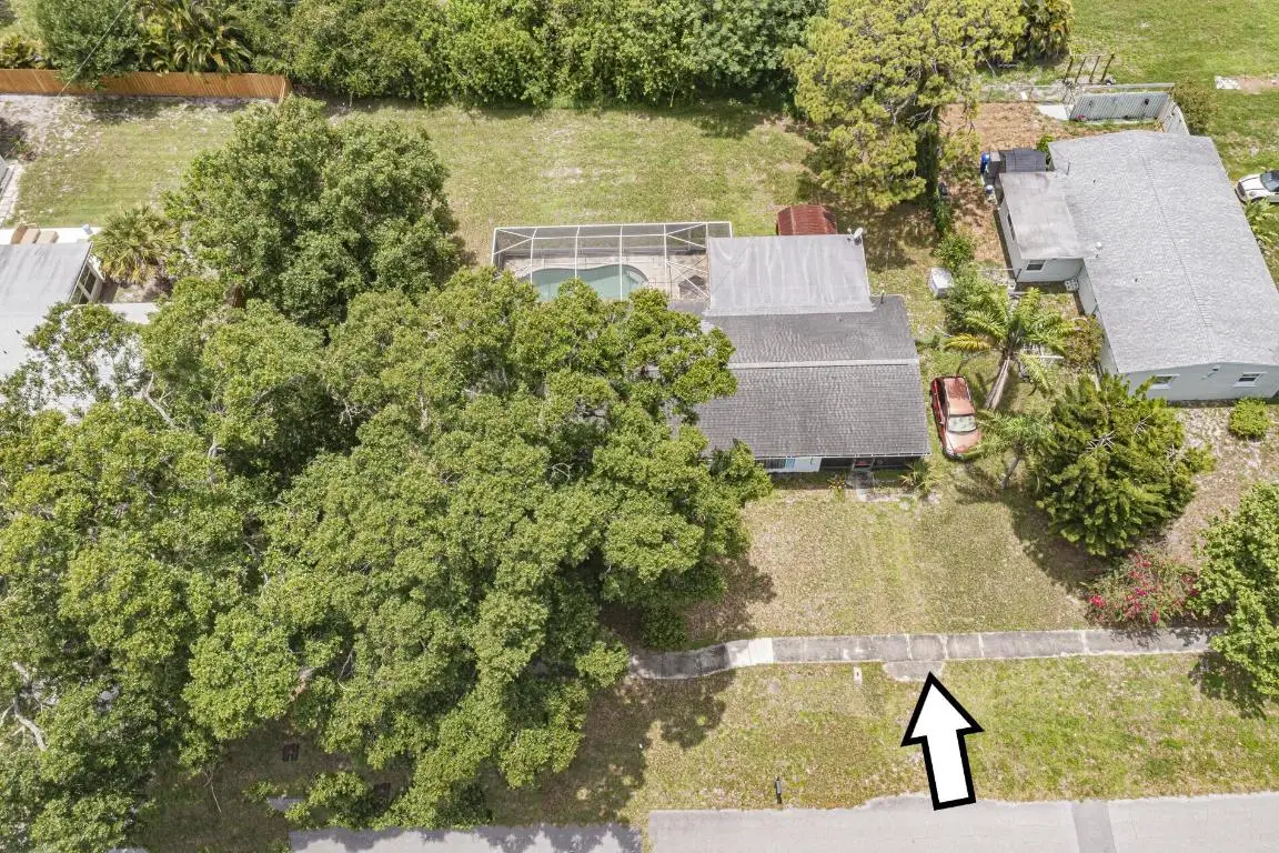 2185 32nd Avenue, Vero Beach, FL 32960 - #1