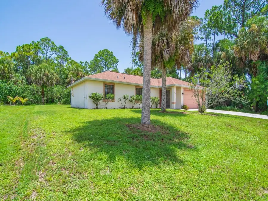 557 Audubon Avenue Ne, Palm Bay, FL 32907 - Image #3