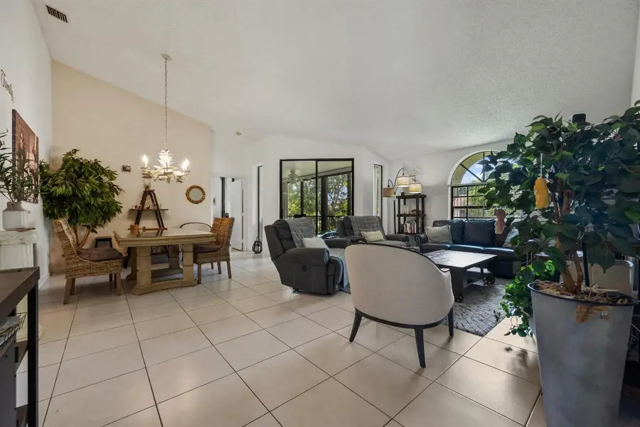 5136 Floria Drive #M, Boynton Beach, FL 33437 - Image #2