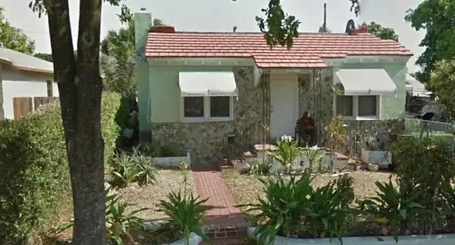 833 30th Court, West Palm Beach, FL 33407 - Image #2