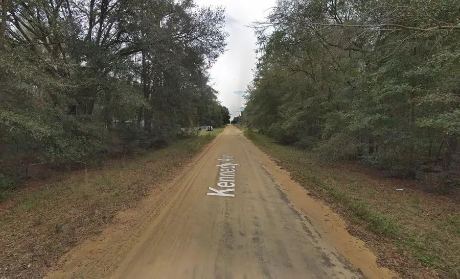 622 Kennedy Avenue, Interlachen, FL 32148 - Image #2