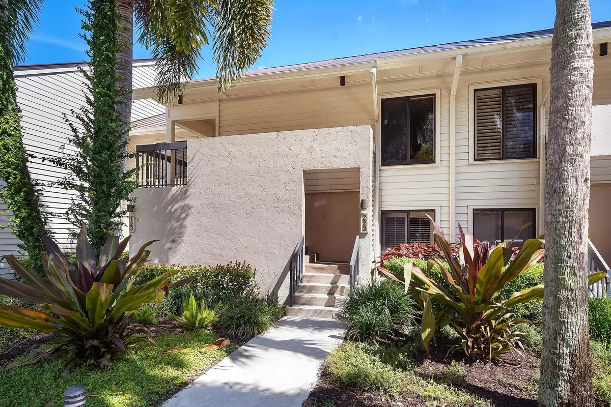 6403 SE Brandywine Court #223, Stuart, FL 34997 - Image #1