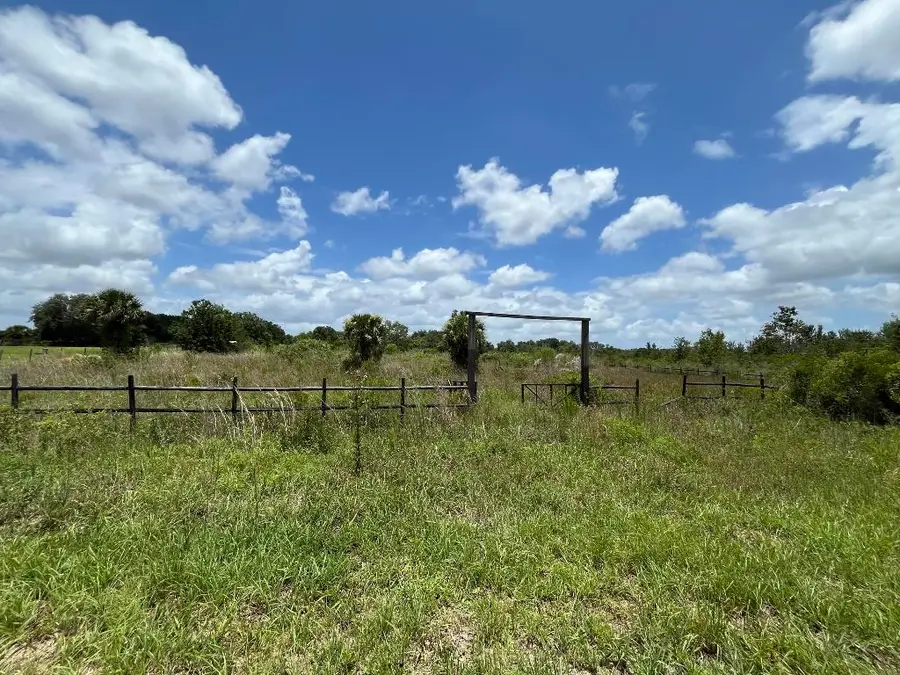 19145 NW 270th Street, Okeechobee, FL 34972 - Image #2