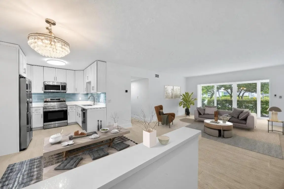 315 Venetian Drive #4, Delray Beach, FL 33483 - Image #1