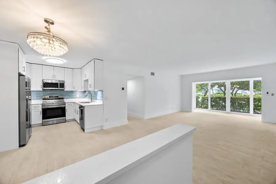 315 Venetian Drive #4, Delray Beach, FL 33483 - Image #3