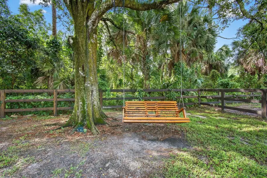 1032 Hyde Park Road, Loxahatchee Groves, FL 33470 - Image #3