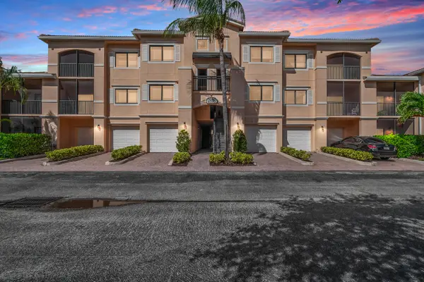 2808 Amalei Drive #202, Palm Beach Gardens, FL 33410