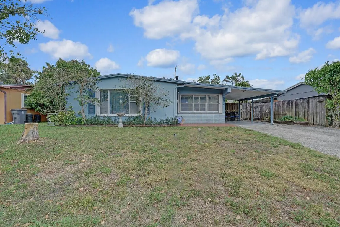 864 Caroline Avenue, West Palm Beach, FL 33413 - Image #1