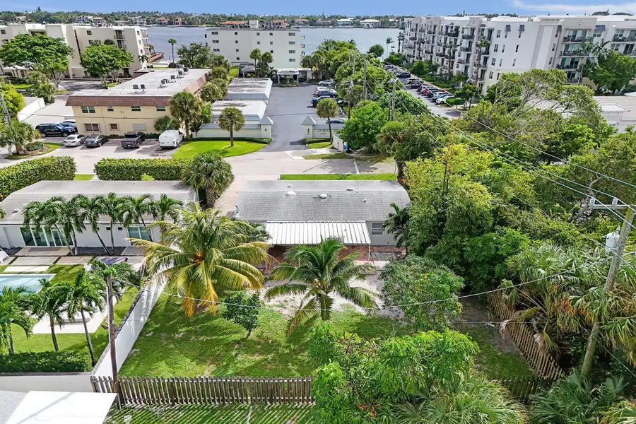 1205 S Lake Drive, Lantana, FL 33462 - Image #2