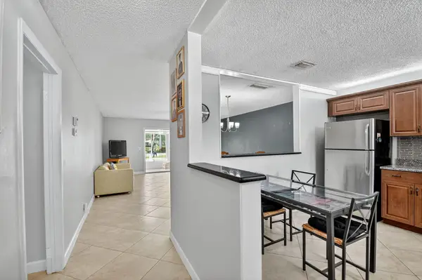 165 Amherst Lane, Lake Worth, FL 33467